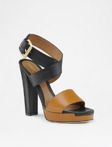 Collezione scarpe e sandali Fendi primavera estate 2012