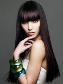 Taglio di capelli lunghi pari