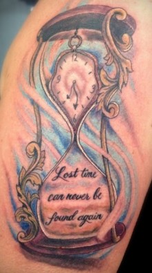 Significato e Foto Gallery tatuaggio clessidra