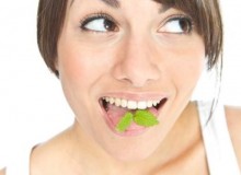 Alitosi combatterla con i rimedi naturali