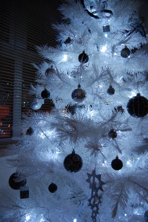albero natale moda - Foto, idee e tendenze su colori Albero di Natale 2008 albero-natale-moda.jpg