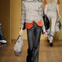 pantaloni svasati a vita alta Derek Lam inverno 2011