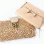 Elsie e Rachel clutch Chloe con perle di oro estate 2011