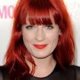 Florence Welch con capelli di colore rosso