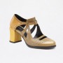 Scarpe dal sapore vintage con tacco medio Fendi collezione autunno inverno 2011 2012
