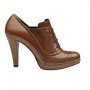 Scarpe modello francesina con tacco e plateau Bata inverno 2012