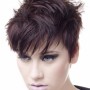 Taglio capelli corti per viso tondo 2012 con frangia leggera e disordinata