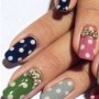 Nail art fantasia a pois
