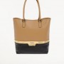 Borsa a spalla Coccinelle collezione primavera estate 2012 Euro 198