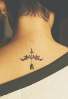 Foto tatuaggio segno zodiacale sagittario 220x318 - Tatuaggio segno zodiacale del sagittario: immagini e significato Foto tatuaggio segno zodiacale sagittario Foto tatuaggio segno zodiacale sagittario 220x318 - Tatuaggio segno zodiacale del sagittario: immagini e significato