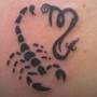 Foto tatuaggio segno zodiacale scorpione