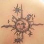 Immagine tatuaggio sole luna e stelle