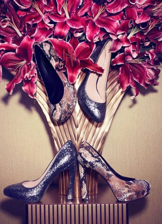 Catalogo prezzi collezione scarpe Guess inverno 2012 2013