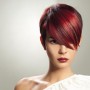 Taglio capelli corti donna con ciuffo lungo sul davanti 2013