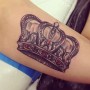 Foto tatuaggio corona reale