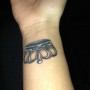 Tatuaggio corona interno polso