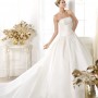 Abito da sposa 2014 con ampia gonna Pronovias mod Laurain