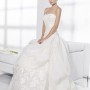 Abito da sposa con pizzo 2014 collezione Pignatelli