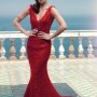 Abito da sposa a sirena in pizzo rosso Alessandro Angelozzi 2014