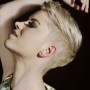 Taglio capelli cortissimi rasati ai lati undercut