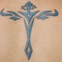 Tatuaggio piccola croce tribale