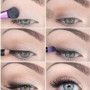 Trucco leggero e naturale per occhi azzurri