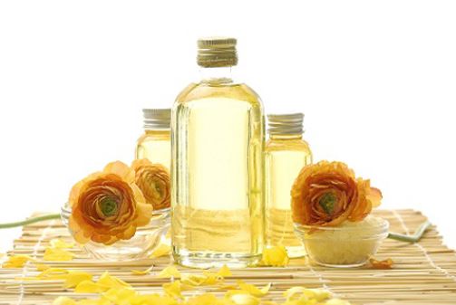 Oli di bellezza per corpo e capelli