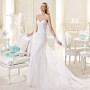 Abito da sposa con scollo a cuore 2015 collezione Nicole