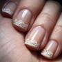 Semplice nail art da sposa