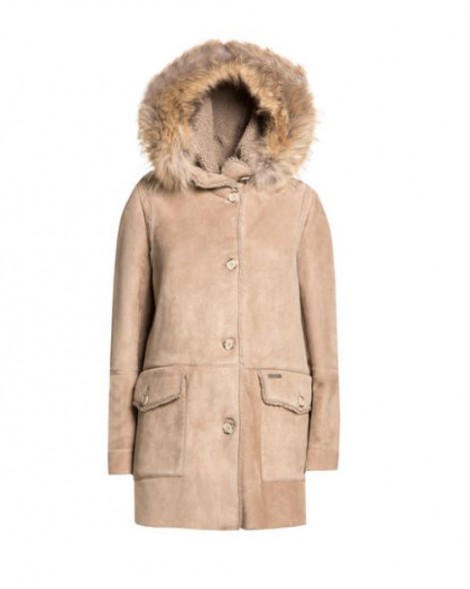 Parka in montone Woolrich inverno 2015 prezzo 2500 euro