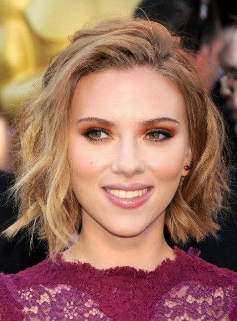 Taglio di capelli WOB Scarlett Johansson Oscar 2011