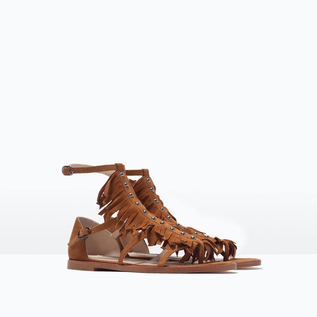 Sandalo basso con frange in camoscio Zara estate 2015 prezzo 59 95 euro