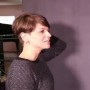 Nuovo Taglio capelli corti Alessandra Amoroso visto di profilo