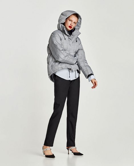 Piumino corto a quadri Zara con cappuccio inverno 2017 2018 prezzo 69 95 euro