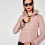 Piumino corto con cappuccio Zara inverno 2017 2018 prezzo 69 95 euro
