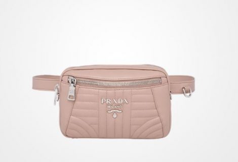 Marsupio Prada estate 2018 prezzo 850 euro