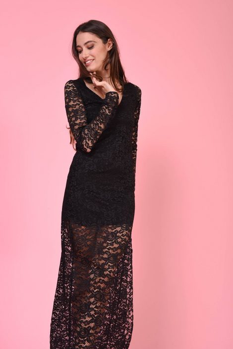 Abito lungo da sera in pizzo nero Nuna Lie inverno 2018 2019 470x704 - Abiti Capodanno 2019: Nuna Lie