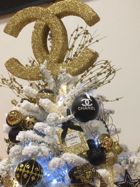 Albero di Natale 2018 Firmato 470x627 - Albero di Natale 2018: Colori e Tendenze