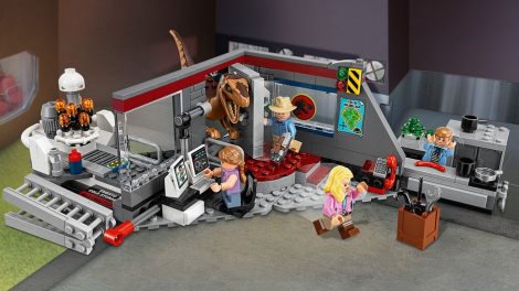 Lego Jurassic Wolrd 2018 Inseguimento Velociraptor a Jurassic Park cod 75932 470x264 - Catalogo LEGO Jurassic World Natale 2018