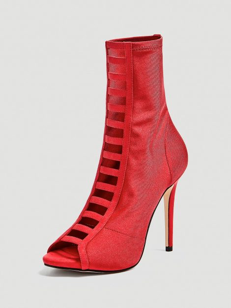 Tronchetto open toe con listini GUESS collezione primavera 2019 prezzo 159 euro 470x627 - SANDALI GUESS ESTATE 2019: CATALOGO PREZZI