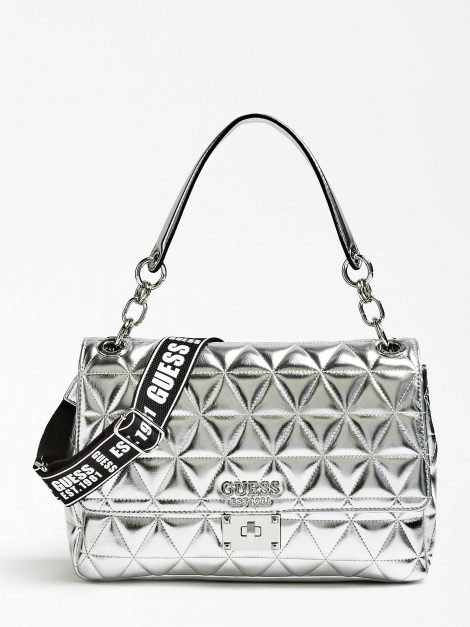 Borsa a spalla argentata Guess modello Laiken inverno 2019 2020 prezzo 145 euro 470x627 - Nuove Borse GUESS inverno 2019 2020