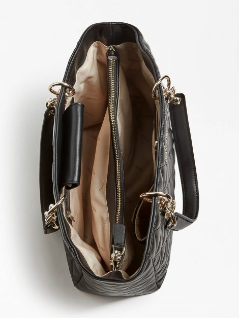 Interno nuova Shopper Guess modello Laiken 470x627 - Nuove Borse GUESS inverno 2019 2020