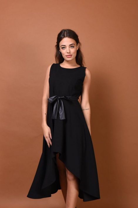 Elegante abito nero asimmetrico Nuna Lie inverno 2019 2020 470x705 - Nuna Lie Abiti eleganti da sera e da cerimonia Inverno 2020