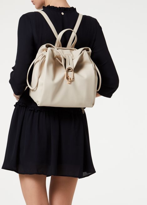 Nuovo Zaino femminile Liu Jo collezione primavera estate 2020 colore beige cappuccino 470x655 - Liu Jo Zaini Primavera Estate 2020