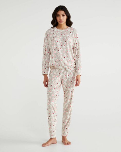 Pigiama donna in ciniglia con renne Benetton 470x588 - Benetton Pigiami Inverno 2020 2021 Uomo e Donna