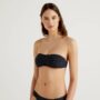 Bikini nero a pois bianchi con reggiseno a fascia imbottita