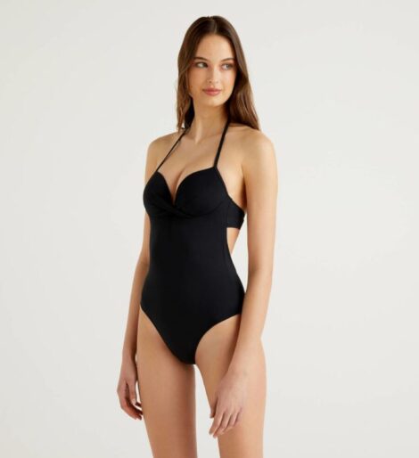 Costume intero nero push up Benetton 2021 470x514 - Costumi Benetton Donna Estate 2021