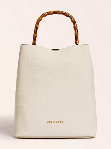 Borsa in pelle bianca Guess modello Aida collezione autunno inverno 2021 2022 470x627 - Nuove Borse Guess in Pelle Inverno 2021 2022