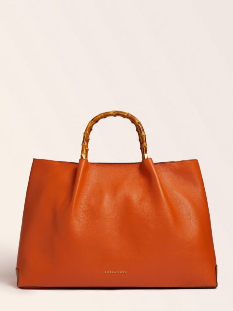 Borsa in vera pelle Guess modello Aida colore Arancione 470x627 - Nuove Borse Guess in Pelle Inverno 2021 2022