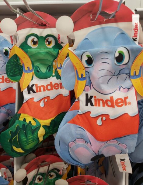 Calze della Befana Kinder KIDS 470x605 - Calze della Befana Kinder 2022: Contenuto e Prezzi